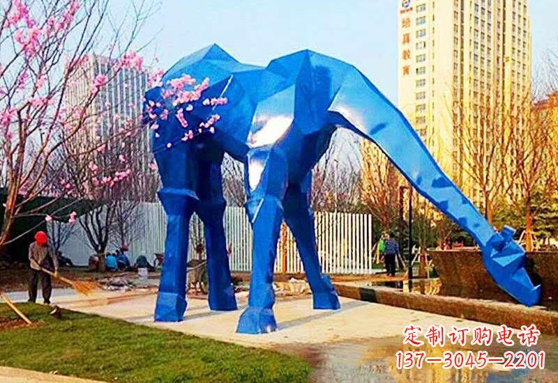 唐山不锈钢彩色大型几何长颈鹿雕塑