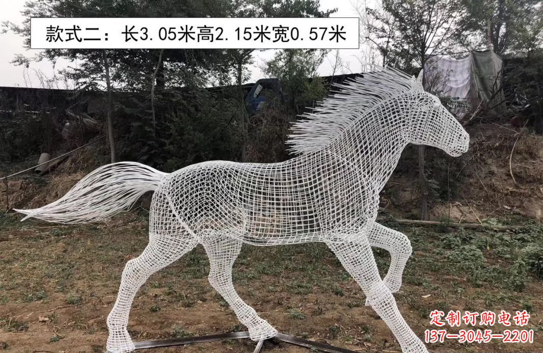 唐山不锈钢镂空奔马雕塑艺术之美