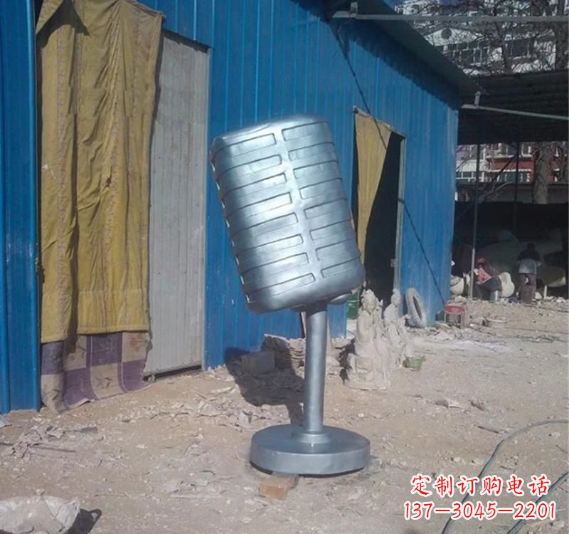 唐山不锈钢艺术话筒雕塑——传承精神文化