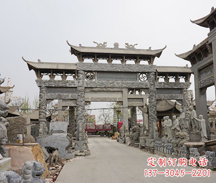 唐山该牌坊雕塑。