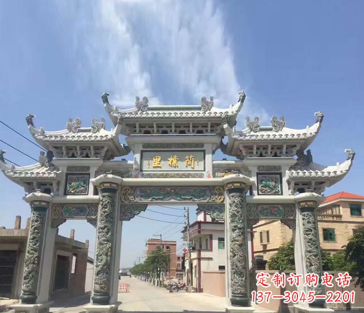 唐山传承古老技艺 牌坊雕塑美化村庄