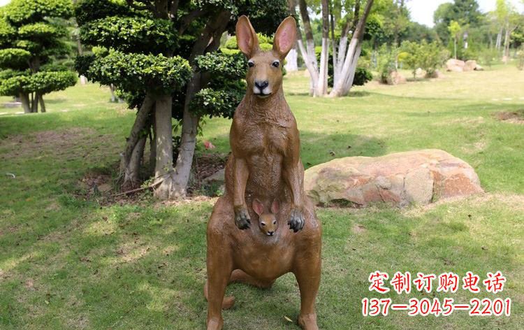 唐山公园玻璃钢仿真袋鼠雕塑
