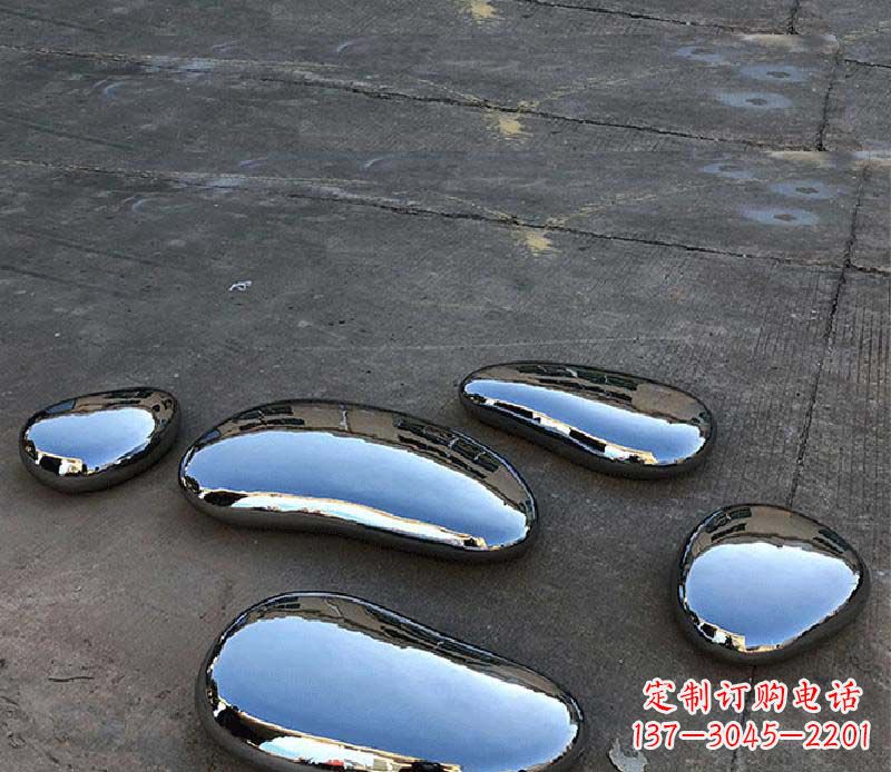 唐山不锈钢水滴景观雕塑美轮美奂,营造自然灵动