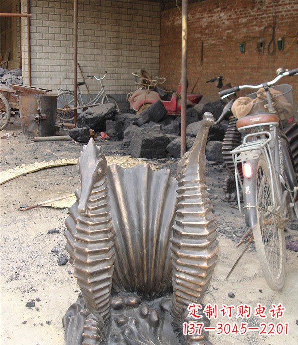 唐山铸铜海马小区动物铜雕